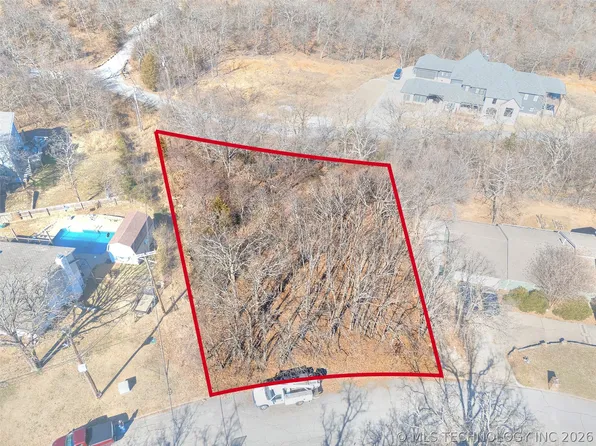 Martin Cir, Sand Springs, OK 74063