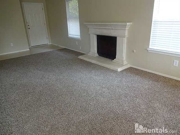 2nd image of 821 Picadilly Dr