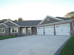 539 Wanatee Creek Cir, Marion, IA 52302