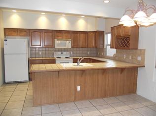 4329 Vuelta Dorado, Santa Fe, NM 87507