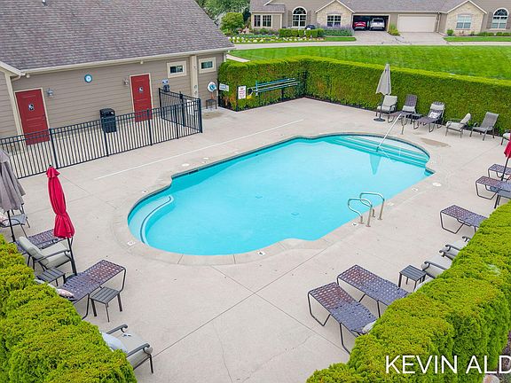4th image of 1229 Waterwalk Dr