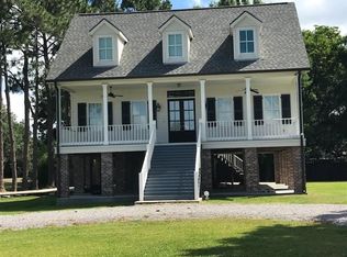 521 Sycamore St, Raceland, LA 70394