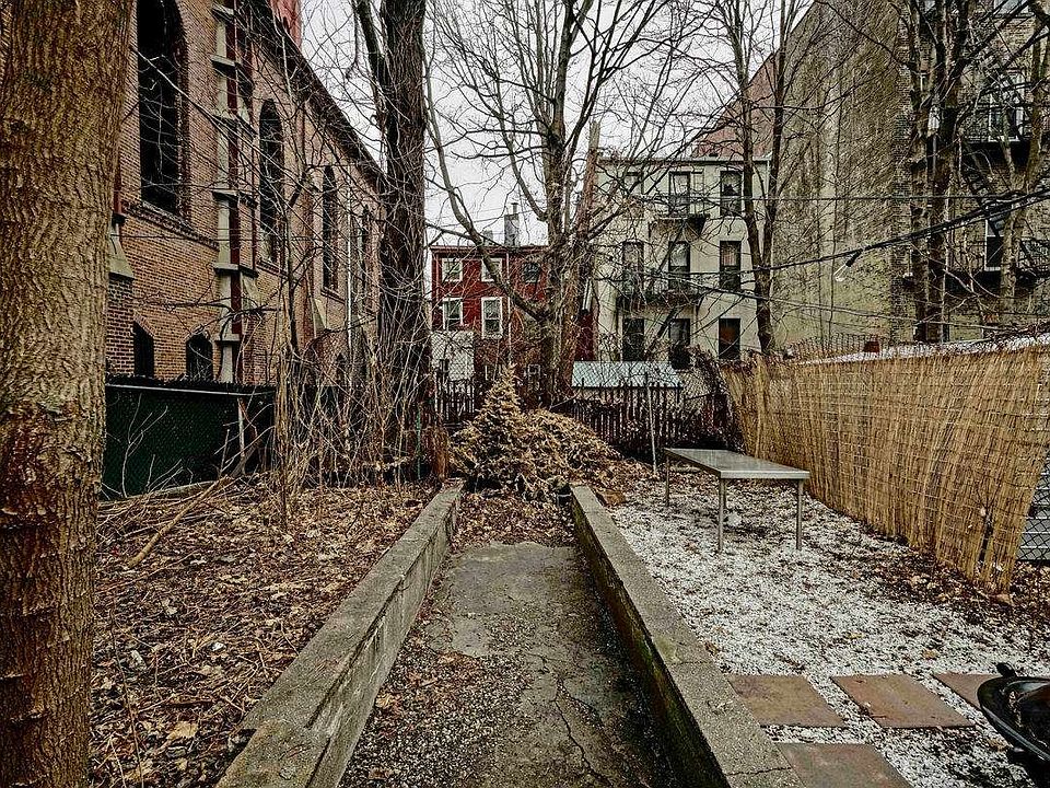 1st image of 265 Skillman St #1