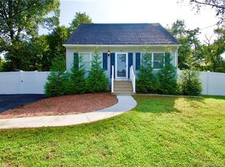 96 Parsons Rd, Enfield, CT 06082