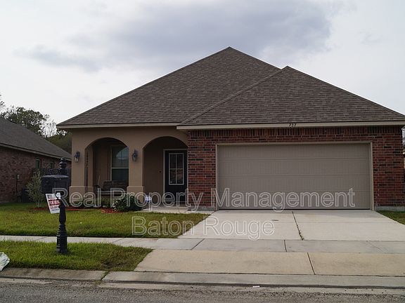 3rd image of 737 Greenwich Dr
