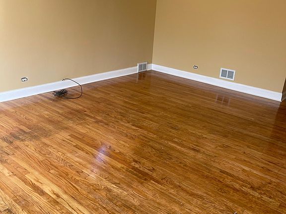 5th image of 4910 W Arthington St #8