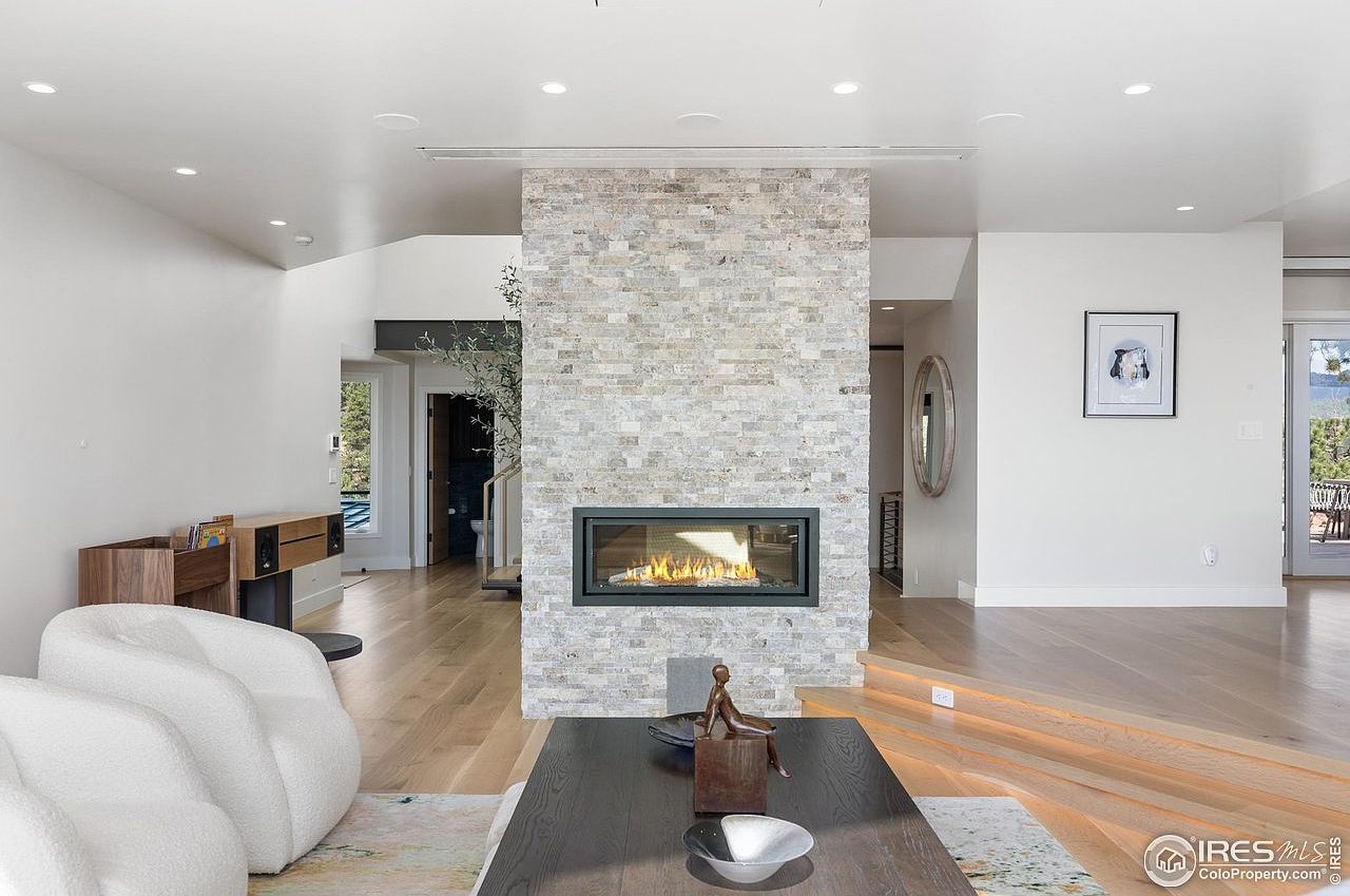 1145 Timber Ln - Photo 4