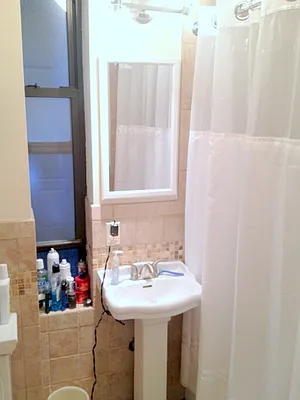 Rented by Salizzoni Realty | media 7