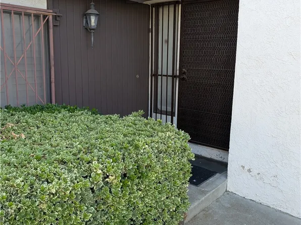 2062 Locust Ct, San Bernardino, CA 92404