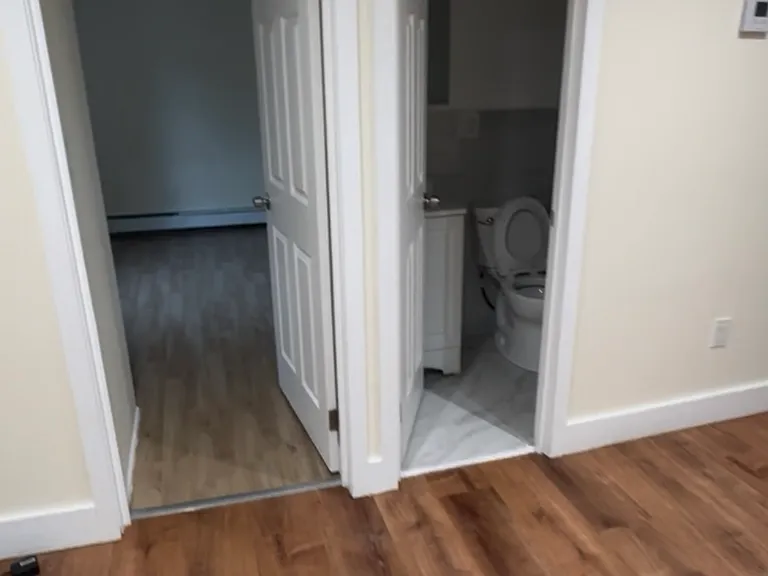 919 Saratoga St #1R — Photo 3