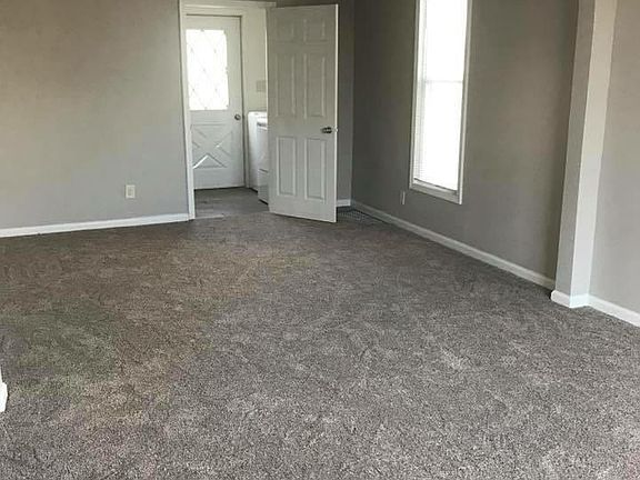 4th image of 4509 4th Ave