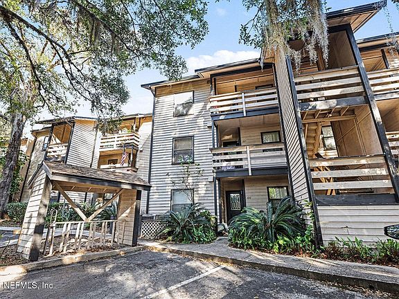 2nd image of 1604 ARCADIA Drive #108