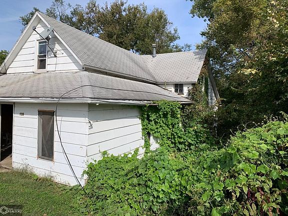 3rd image of 535 Ottumwa St