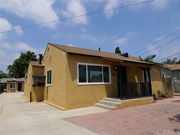 3rd image of 3913 W 107th St