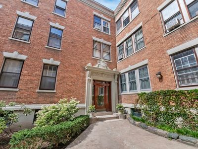 441-5 Washington St, Brookline, MA, 02446