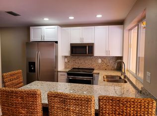 6937 Holly Rd, Miami Lakes, FL 33014