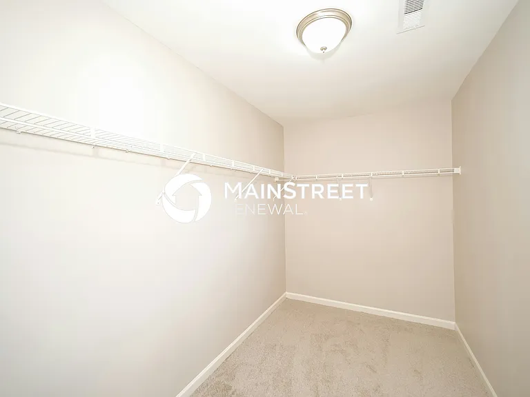 Walk In Closet