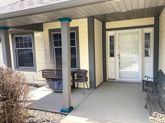 4th image of 2015 Highland Cir E