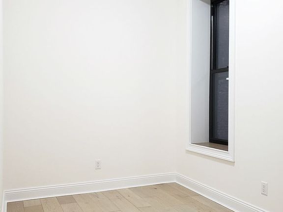 4th image of 411 E 6th St #2CC