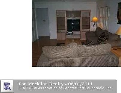 4th image of 249 Wimbledon Lake Dr