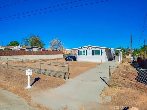 18870 Woodcrest Ln, Riverside, CA 92508