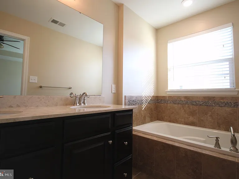 228 Compass Dr — Photo 27