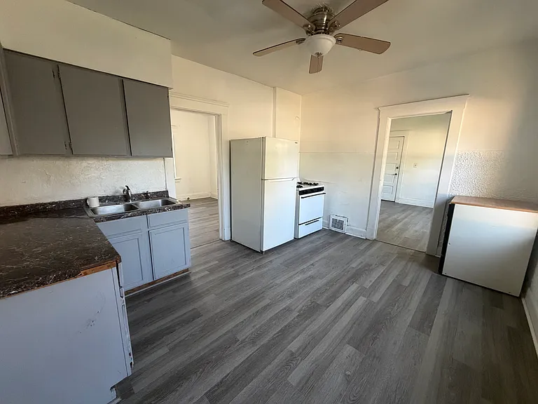 2069 Halstead Ave #2 — Photo 8