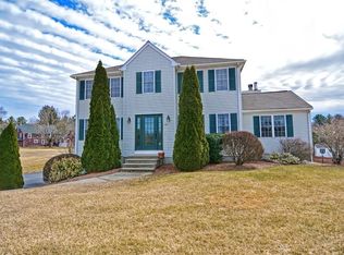 25 Green Meadow Ct, Northbridge, MA 01534