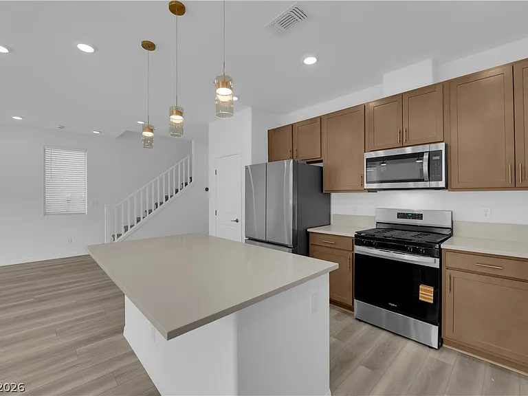 10239 Estancia Hill St — Photo 10