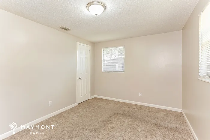 6019 Verdes Rd — Photo 11