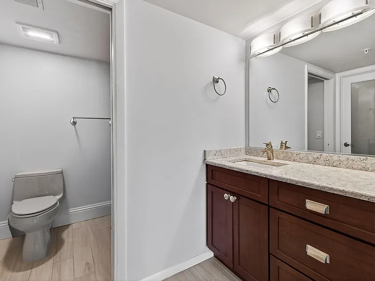 701 Seafarer Cir #504 — Photo 15