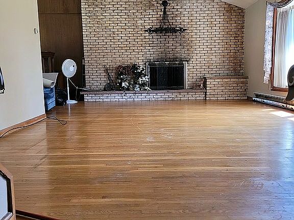 2nd image of 4375 Beach Ave