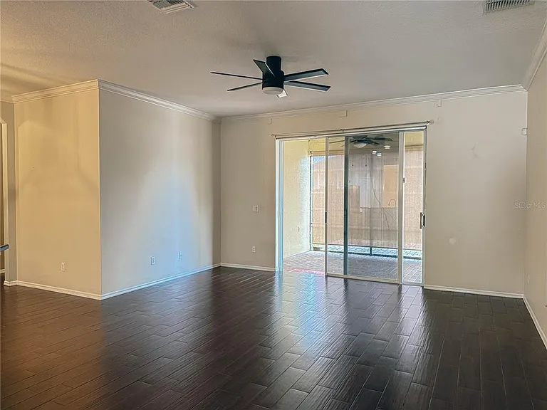1042 Drift Creek Cv — Photo 4