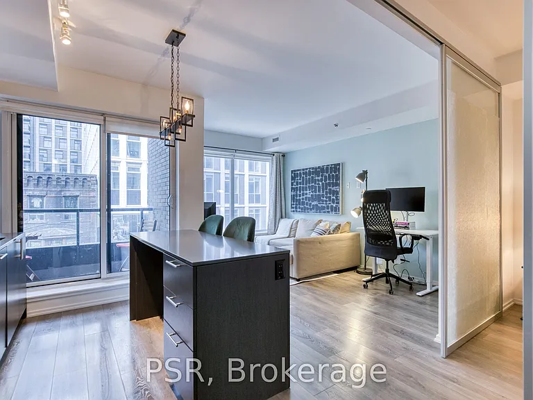 783 Bathurst St #321 — Photo 4