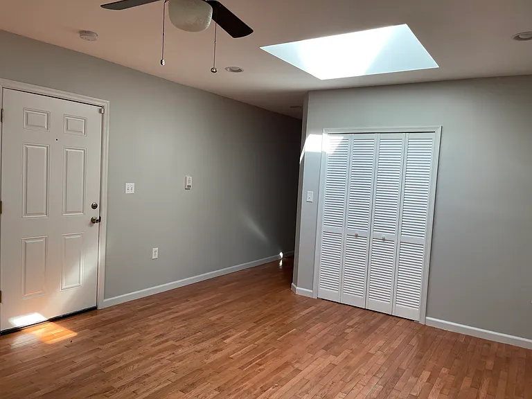 1952 3rd St NE #201 — Photo 3