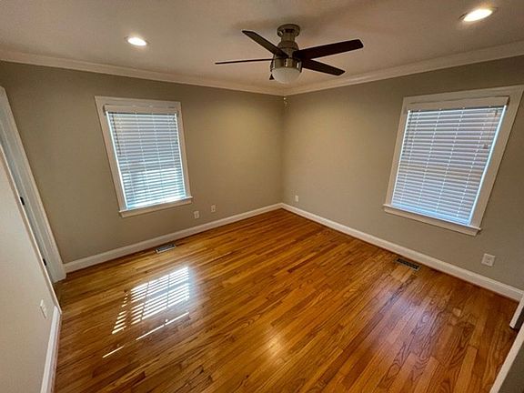 4th image of 4881 Oak Level Rd