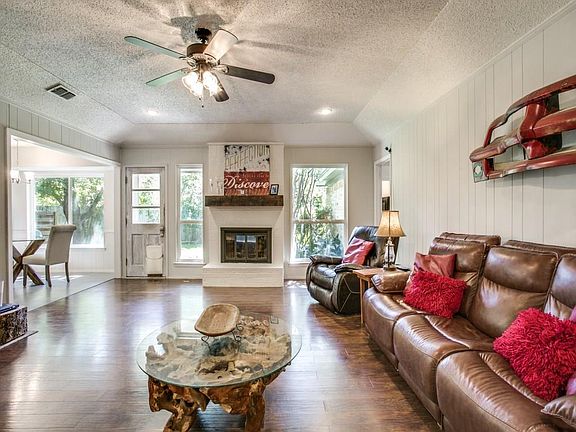 5th image of 1903 Roosevelt Dr