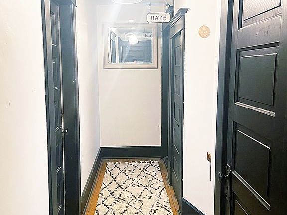 5th image of 491 S Prospect St