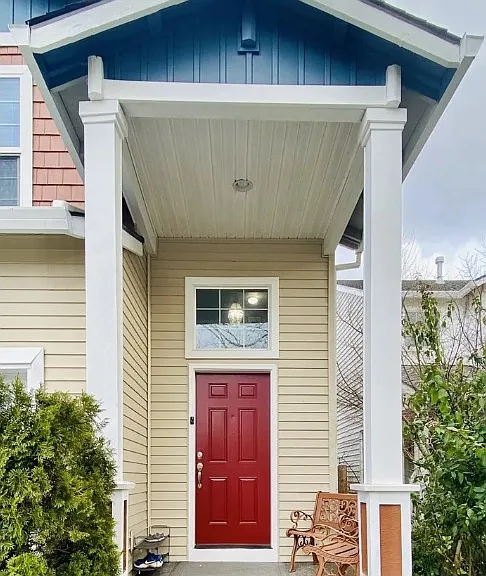 5216 NE Schoeler Cir — Photo 2