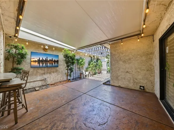 2577 Palmera Cir, Las Vegas, NV 89121