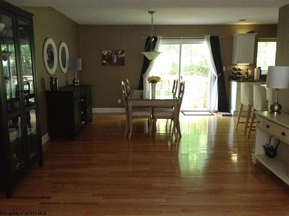 5th image of 996 Ashton Pl