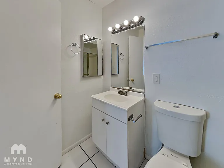 4045 E Nancy Ln — Photo 9