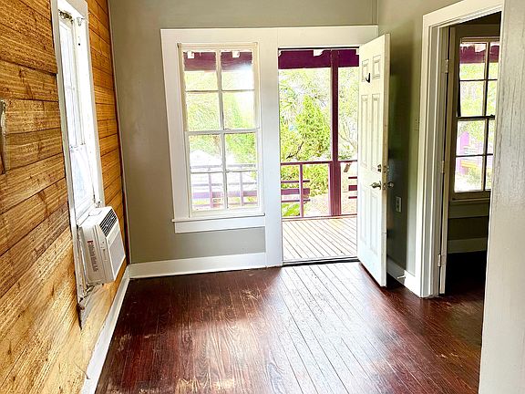 2nd image of 1916 Avenue P APT 3