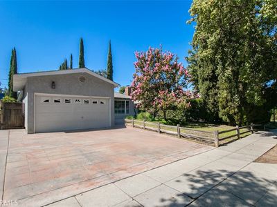 22046 Buena Ventura St, Woodland Hills, CA, 91364