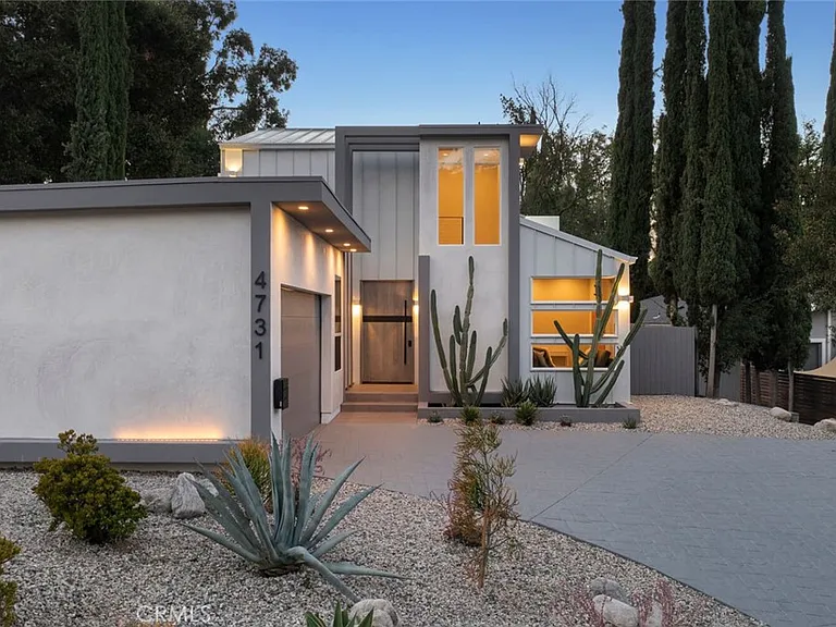 4731 Topanga Canyon Blvd — Photo 42