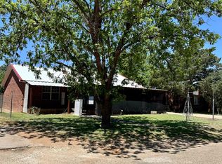 504 Boesen St, Sudan, TX 79371
