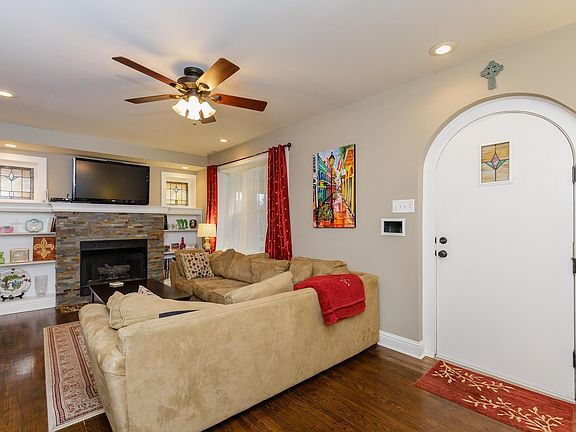 3rd image of 4124 Alma Ave