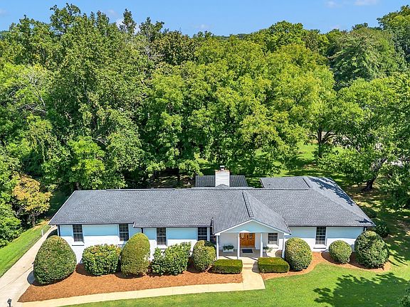 3rd image of 608 Hill Rd