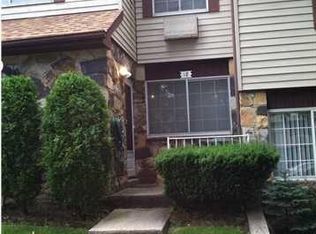 18 Fuller Ct, Staten Island, NY 10306