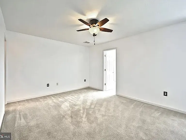 1193 Ledge Dr — Photo 16